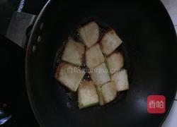 蒜片煎冬瓜的做法图解2