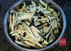 茄子素馅饺子的做法图解2