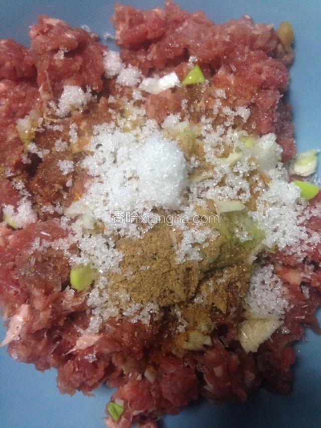 酱油，料酒，盐、白糖、味精