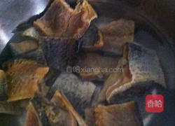 蒸腊鱼的做法图解1