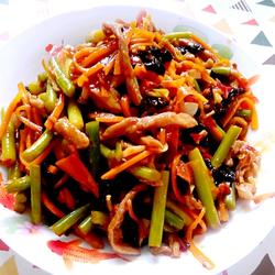 蒜苔版鱼香肉丝的做法[图]