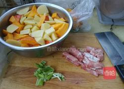 窝瓜炖土豆的做法图解1