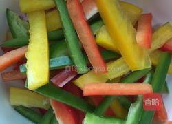 牛柳炒彩椒的做法图解2