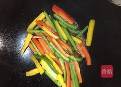 牛柳炒彩椒的做法图解4