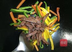 牛柳炒彩椒的做法图解6