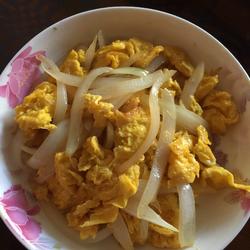 鸡蛋炒洋葱的做法[图]
