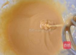 蜂蜜戚风蛋糕(6寸)的做法图解3