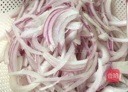 五花肉炒洋葱的做法图解3