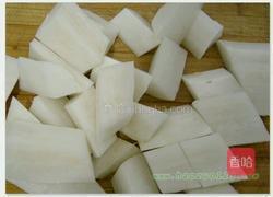 玉米排骨汤。的做法图解2