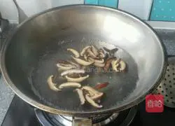 Illustration of how to make cold celery and yuba 4