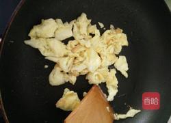 包菜鸡蛋炒面的做法图解4