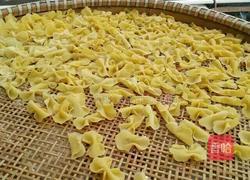 自制南瓜蝴蝶面的做法图解6