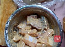 草鱼煎豆腐的做法图解1