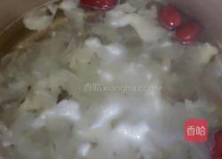 桂圆红枣银耳汤的做法图解5