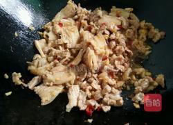 酸豆角炒猪肉的做法图解3