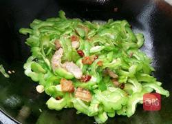 苦瓜炒肉的做法图解6