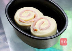 奶酪培根面包卷的做法图解4