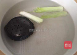 莲藕炖排骨的做法图解3