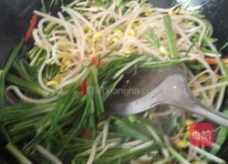 蚝油爆炒豆芽的做法图解6
