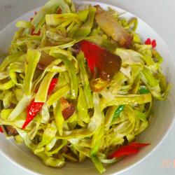腊肉炒竹笋的做法[图]