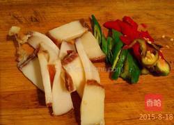 腊肉炒竹笋的做法图解3