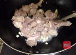 香菇洋葱焖鸭的做法图解3