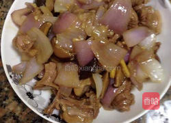 香菇洋葱焖鸭的做法图解6
