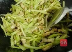 西芹炒五花肉的做法图解4