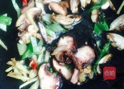 香菇青菜的做法图解3
