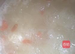 银耳莲子羹的做法图解3