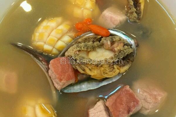 鲜鲍鱼瘦肉汤。 