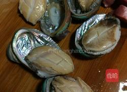 鲜鲍鱼瘦肉汤。 的做法图解2