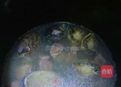 鲜鲍鱼瘦肉汤。 的做法图解7