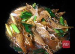 蒜香拨皮鱼的做法图解5