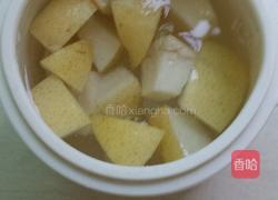 银耳雪梨红枣汤的做法图解3