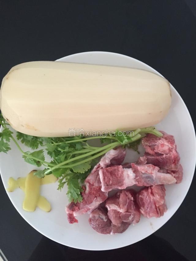 食材洗好备用