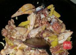 炆鸭煲的做法图解3