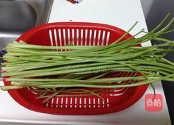 香芹炒鸡丝的做法图解2