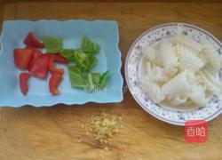 清炒鱿鱼花的做法图解1