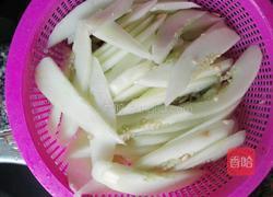 白瓜鲫鱼汤的做法图解2