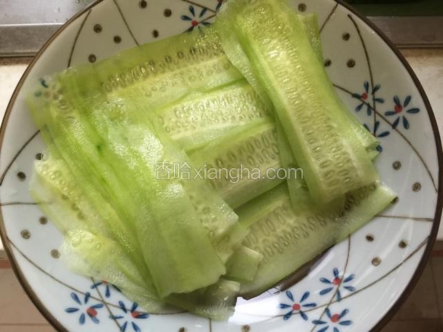 切好后的黄瓜片。