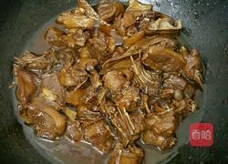 子姜焖嫩鸭的做法图解7