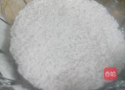 银耳蜜枣粥的做法图解3