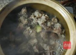 萝卜牛腩煲的做法图解1