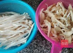 杂菇瘦肉汤的做法图解1