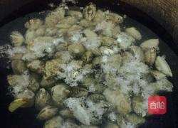 爆炒花甲的做法图解1