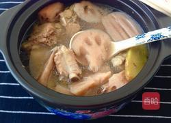 莲藕排骨汤的做法图解6