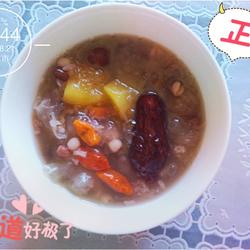 木瓜银耳红枣粥的做法[图]