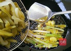 双椒榨菜丝的做法图解7