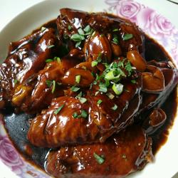 蒜子烧鸡翅的做法[图]